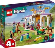 LEGO Friends 41746 stajňa na výcvik koní